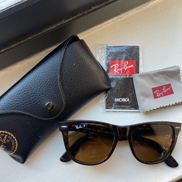 Polarized Ray Ban Wayfarers - Tortoise Shell + Case main image 6